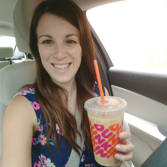 Meet your Posher, Hannah - Picture 3 of 3